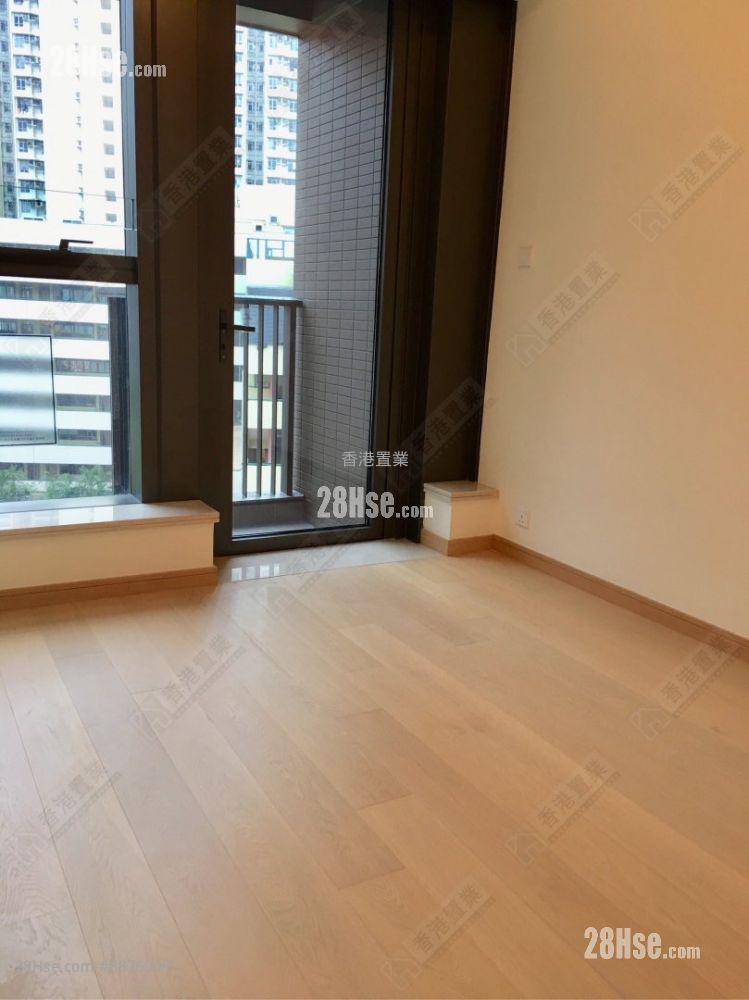 Mantin Heights Sell 1 Bedroom , 1 Bathroom 402 ft² ( 37.3 m² )