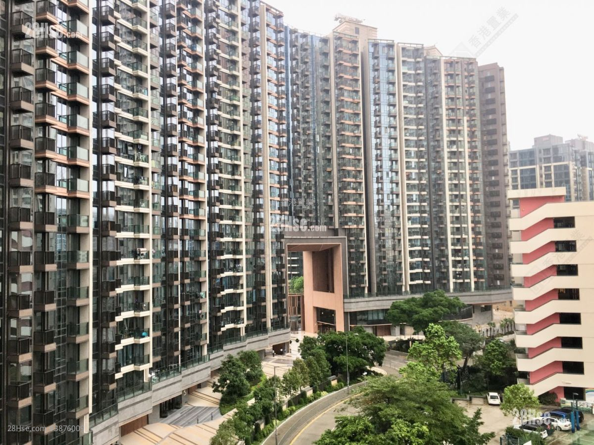 Mantin Heights Sell 1 Bedroom , 1 Bathroom 402 ft² ( 37.3 m² )
