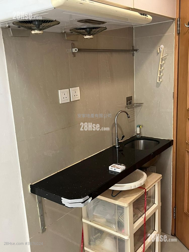 Chung Ying Building Rental 1 Bedroom , 1 Bathroom 160 ft² ( 14.9 m² )