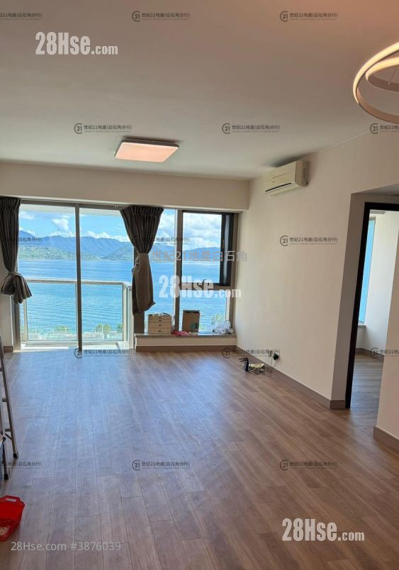 Mayfair By The Sea Rental 4 Bedrooms , 2 Bathrooms 1,228 ft² ( 114.1 m² )