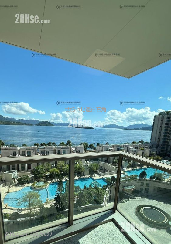 Mayfair By The Sea Rental 4 Bedrooms , 2 Bathrooms 1,228 ft² ( 114.1 m² )