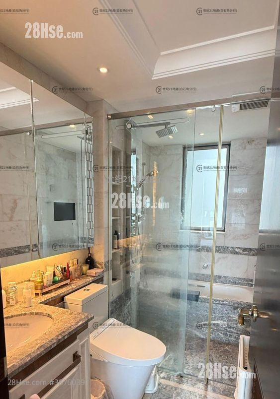 Mayfair By The Sea Rental 4 Bedrooms , 2 Bathrooms 1,228 ft² ( 114.1 m² )