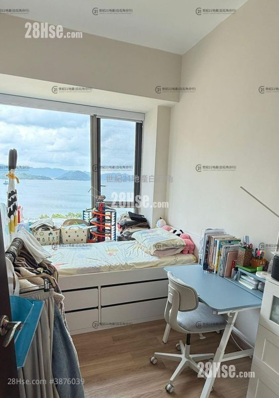 Mayfair By The Sea Rental 4 Bedrooms , 2 Bathrooms 1,228 ft² ( 114.1 m² )
