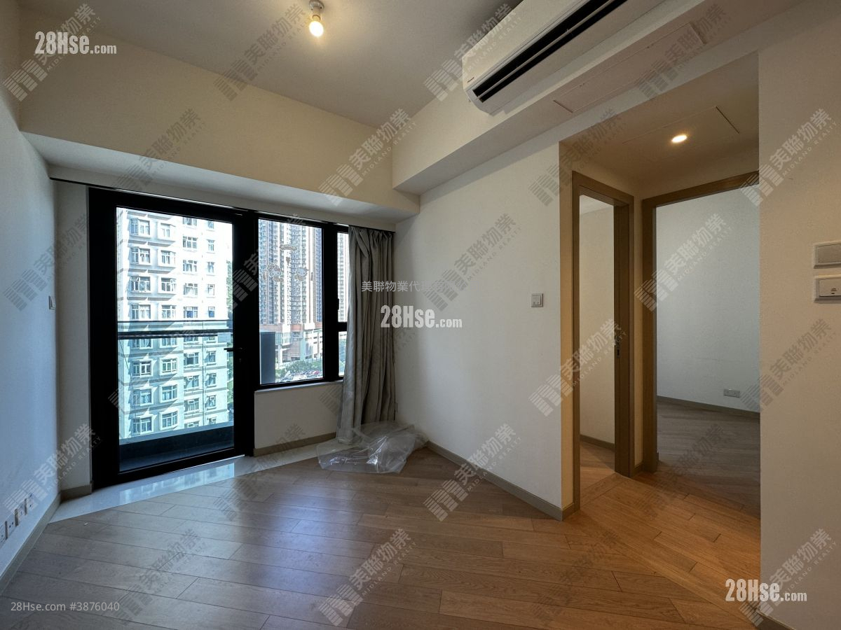 Mount Regency Sell 2 Bedrooms , 1 Bathroom 386 ft² ( 35.9 m² )