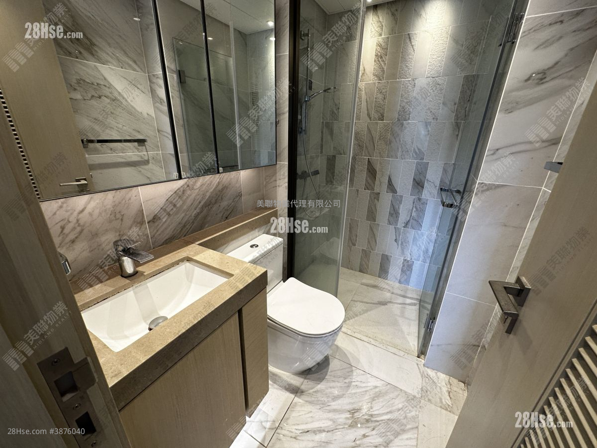 Mount Regency Sell 2 Bedrooms , 1 Bathroom 386 ft² ( 35.9 m² )