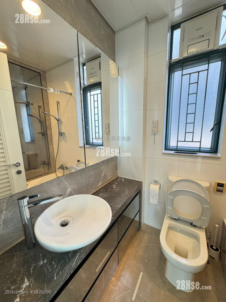 Mont Vert Rental 3 Bedrooms , 3 Bathrooms 949 ft² ( 88.2 m² )