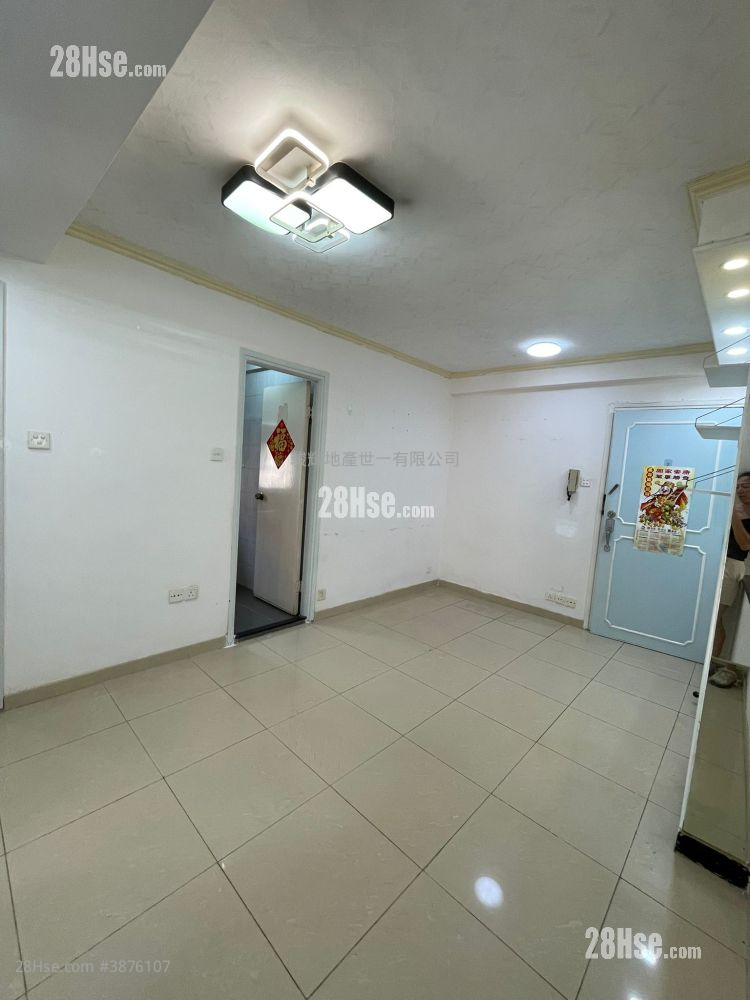 Po Hang Building Rental 2 Bedrooms , 1 Bathroom 368 ft² ( 34.2 m² )