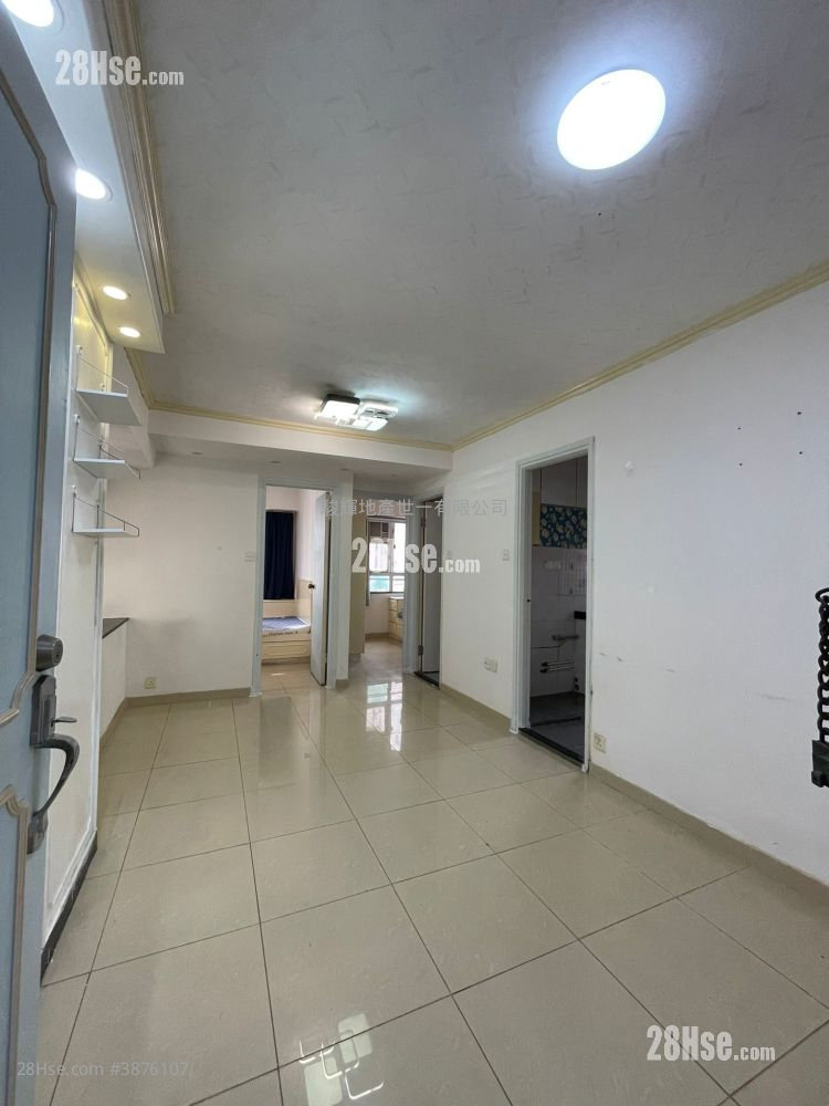 Po Hang Building Rental 2 Bedrooms , 1 Bathroom 368 ft² ( 34.2 m² )