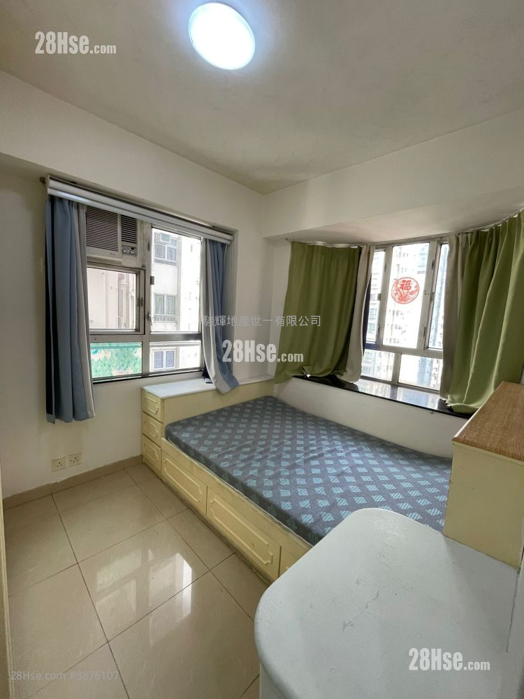 Po Hang Building Rental 2 Bedrooms , 1 Bathroom 368 ft² ( 34.2 m² )