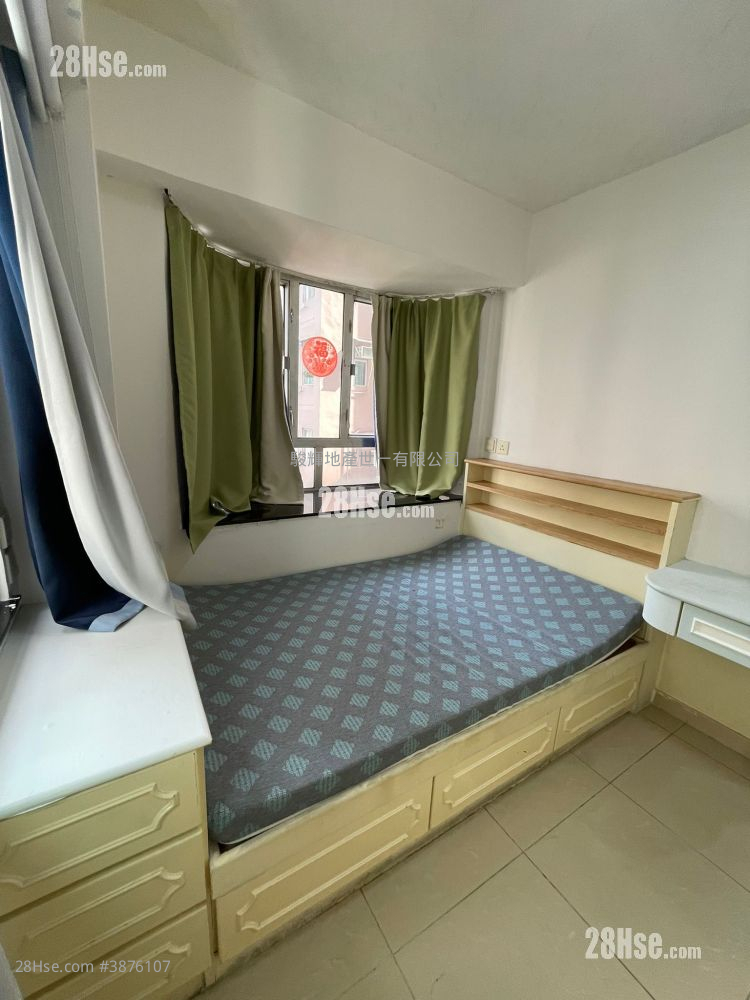 Po Hang Building Rental 2 Bedrooms , 1 Bathroom 368 ft² ( 34.2 m² )