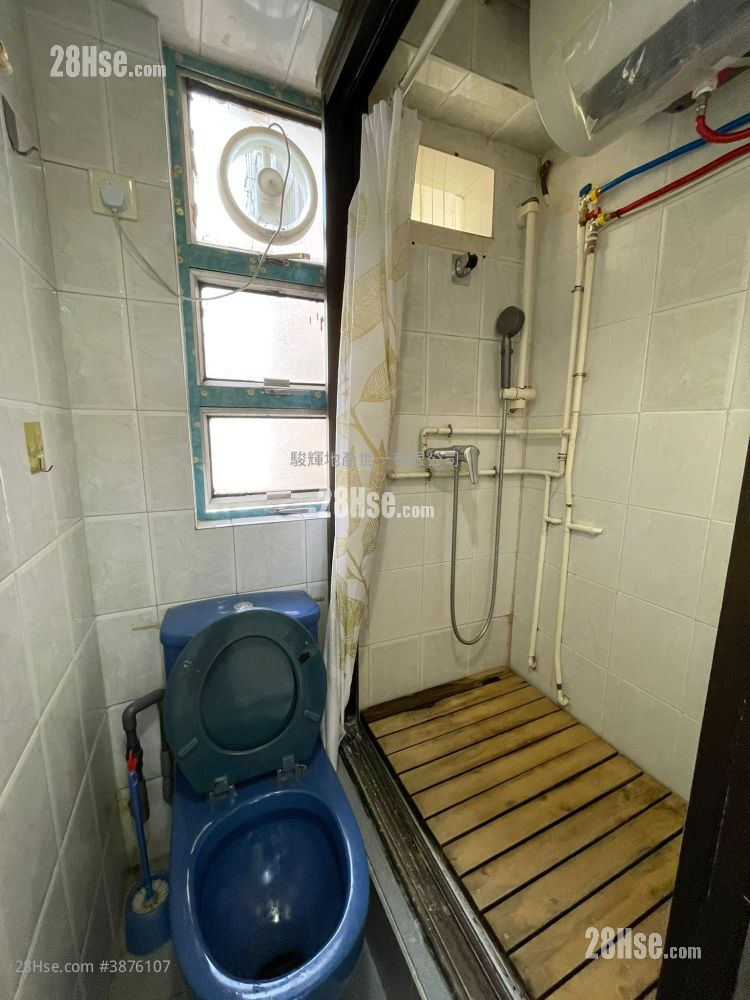 Po Hang Building Rental 2 Bedrooms , 1 Bathroom 368 ft² ( 34.2 m² )
