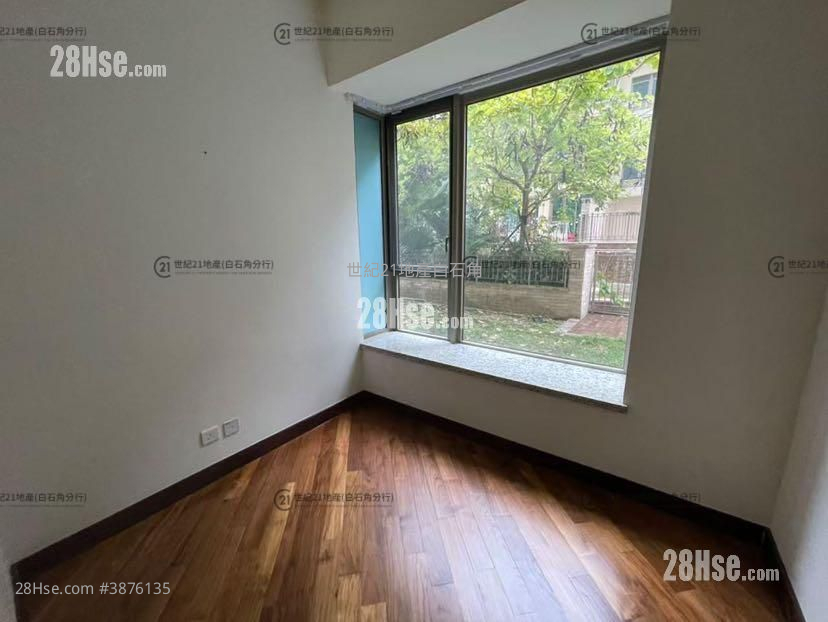 Mayfair By The Sea Rental 3 Bedrooms , 1 Bathroom 755 ft² ( 70.1 m² )