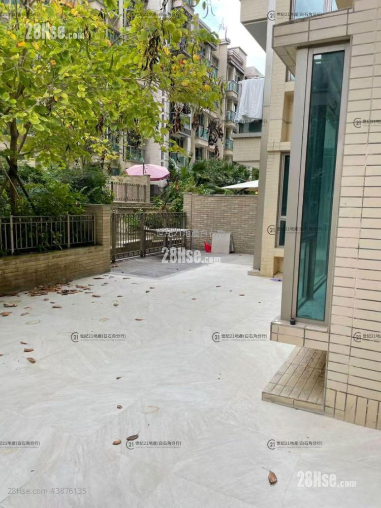 Mayfair By The Sea Rental 3 Bedrooms , 1 Bathroom 755 ft² ( 70.1 m² )