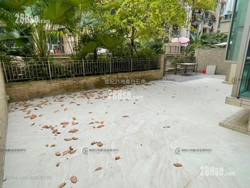 Mayfair By The Sea Rental 3 Bedrooms , 1 Bathroom 755 ft² ( 70.1 m² )