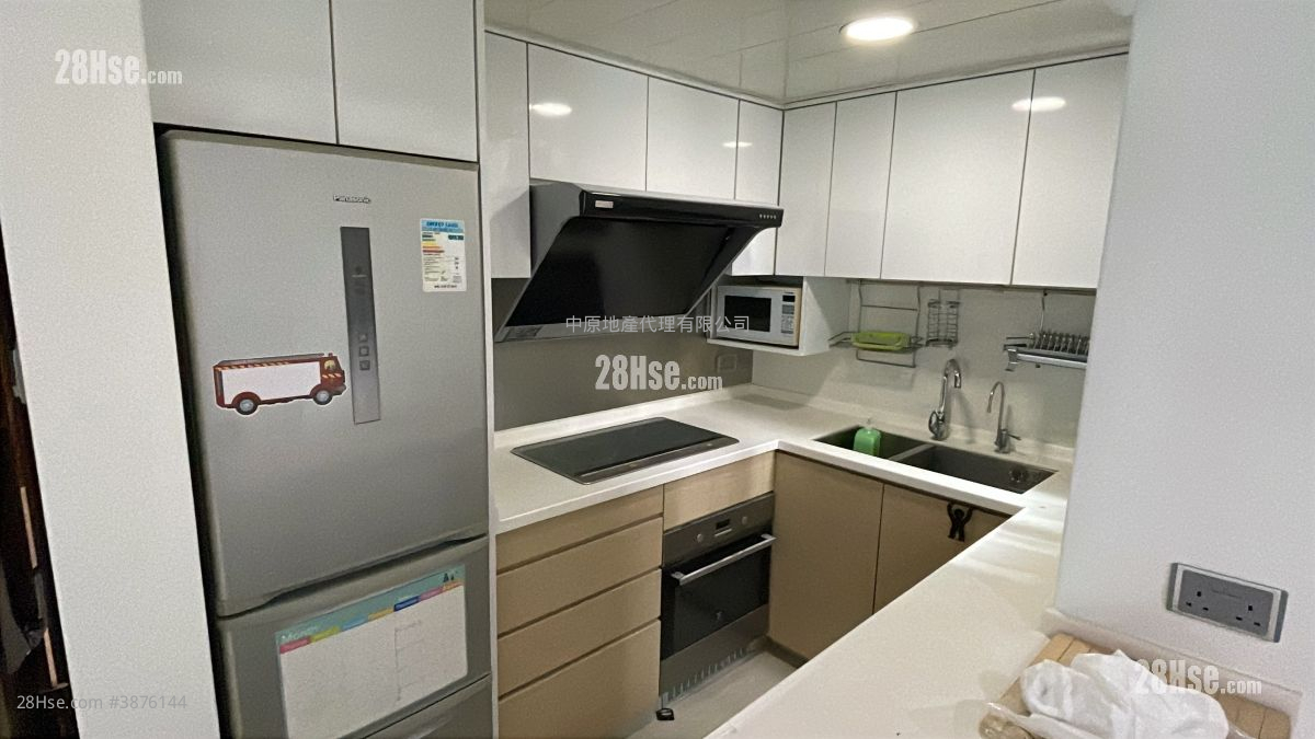 Belvedere Garden Sell 3 Bedrooms 742 ft² ( 68.9 m² )