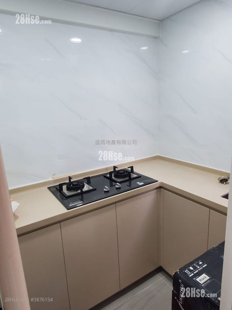 Hung Fai Building Rental 2 Bedrooms , 1 Bathroom 335 ft² ( 31.1 m² )