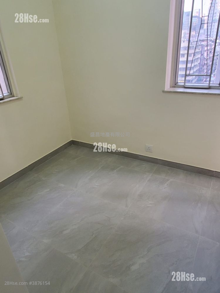 Hung Fai Building Rental 2 Bedrooms , 1 Bathroom 335 ft² ( 31.1 m² )