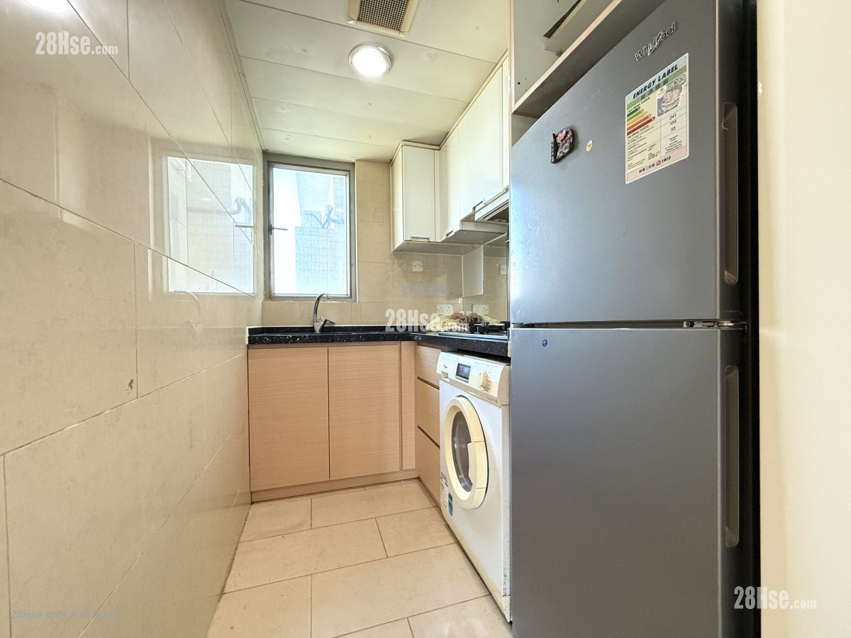Hampton Place Rental 2 Bedrooms , 1 Bathroom 447 ft² ( 41.5 m² )