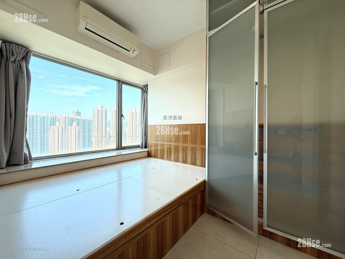 Hampton Place Rental 2 Bedrooms , 1 Bathroom 447 ft² ( 41.5 m² )
