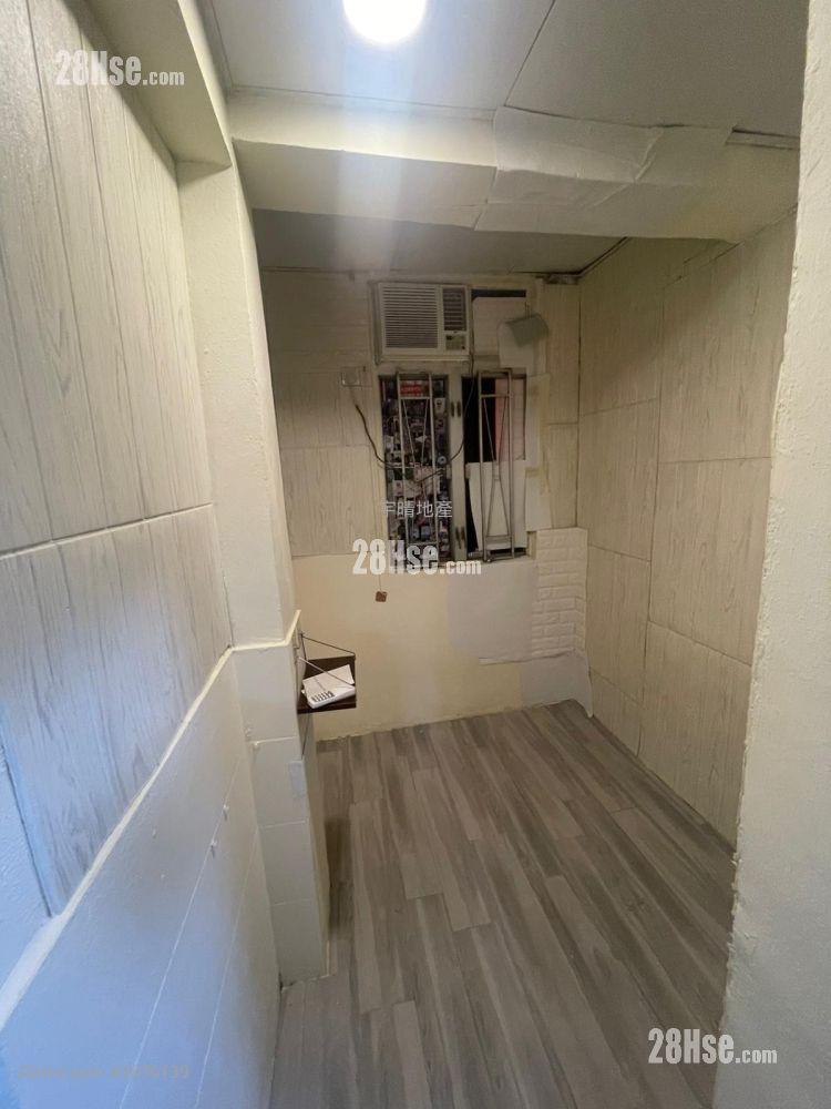 Chinese Mansion Sell 4 Bedrooms , 4 Bathrooms 666 ft² ( 61.9 m² )