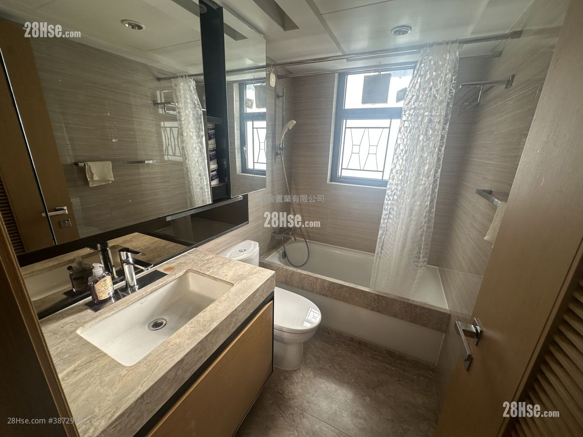 Park Signature Rental 457 ft² ( 42.5 m² )