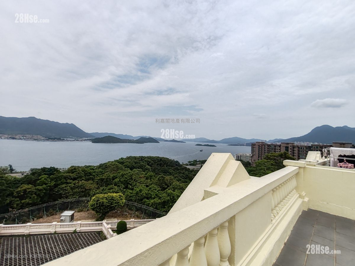 蔚海山庄 租盘 4 房 , 4 浴室 3,169 平方尺 ( 294.4 平方米 )