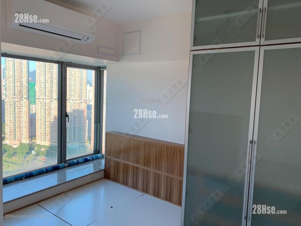 Hampton Place Rental 2 Bedrooms , 1 Bathroom 440 ft² ( 40.9 m² )