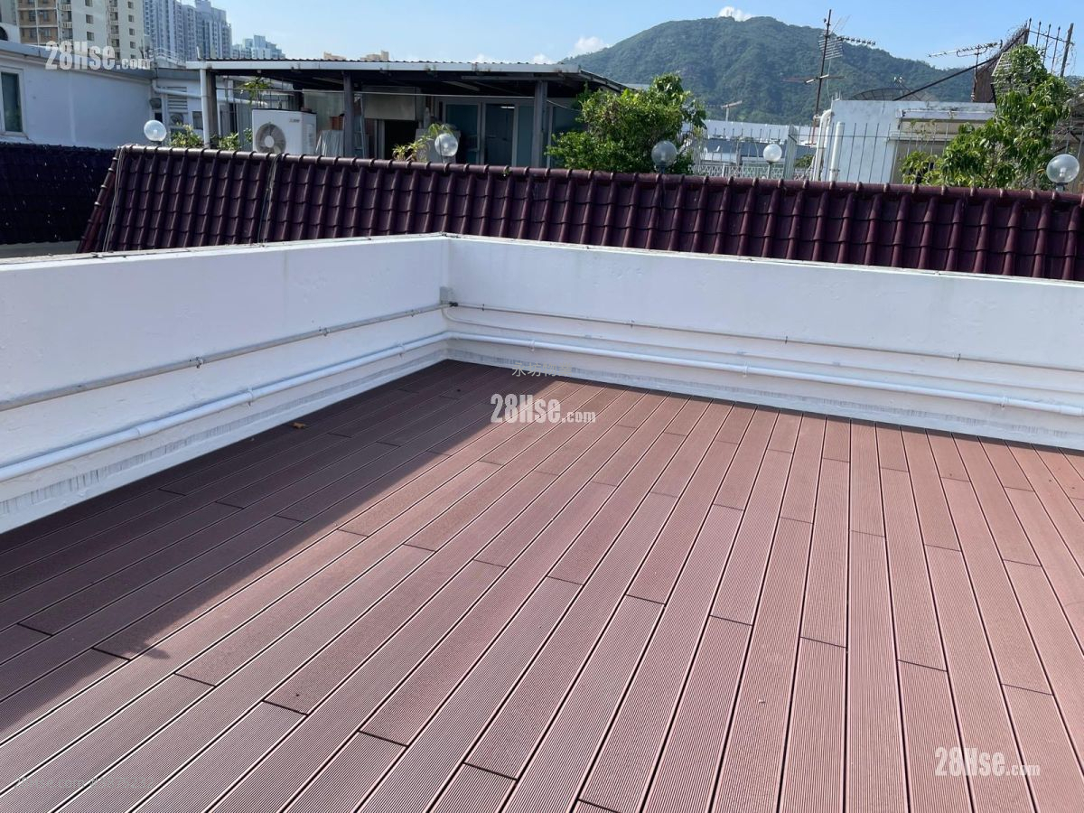 Peak Garden Court Rental 2 Bedrooms , 1 Bathroom 633 ft² ( 58.8 m² )