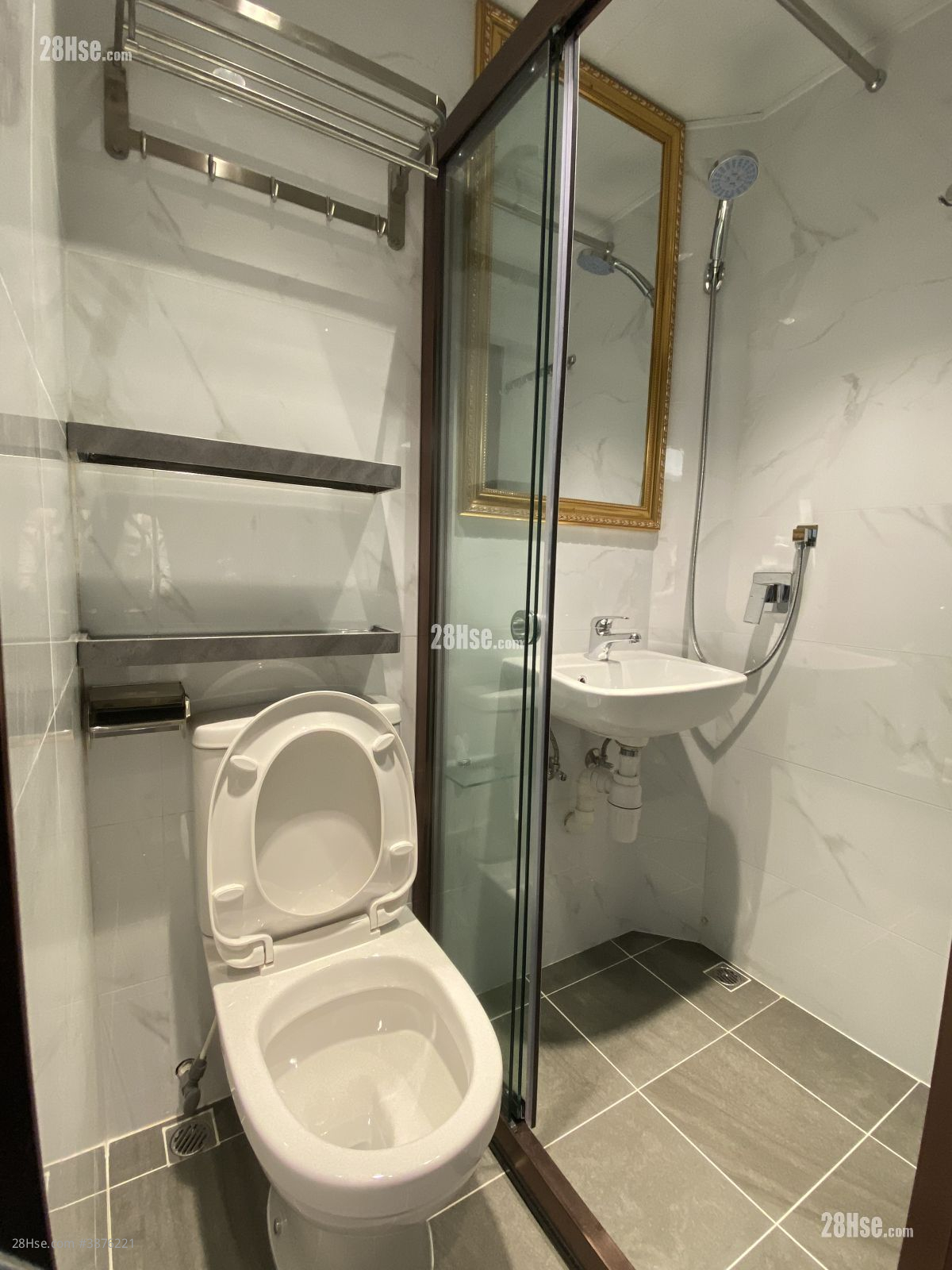 ◆ Landlord ◆ No Agency Fee ◆ East Asia Mansion ◆ Rental 1 Bedroom , 1 Bathroom 180 ft² ( 16.7 m² )