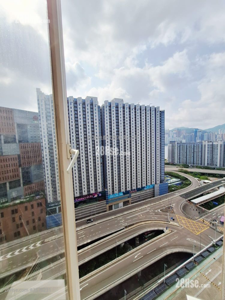 The Metropolis Residence Sell 2 Bedrooms , 1 Bathroom 474 ft² ( 44.0 m² )