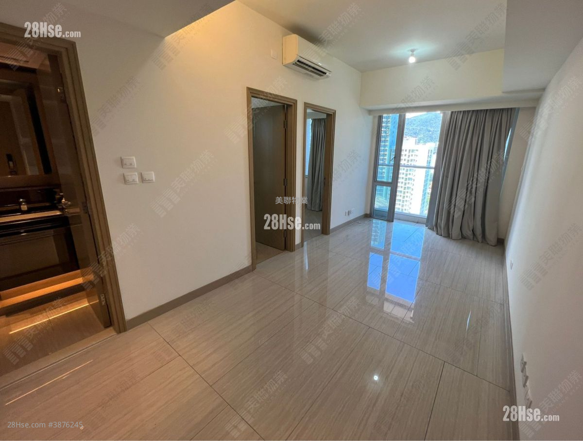 Cullinan West Rental 2 Bedrooms , 1 Bathroom 440 ft² ( 40.9 m² )