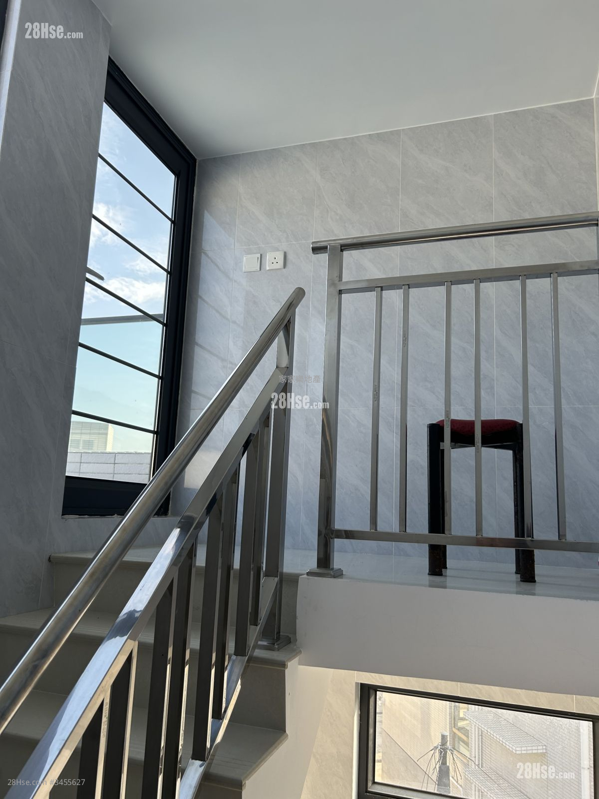 F Angling Rental 3 Bedrooms , 1 Bathroom 650 ft² ( 60.4 m² )