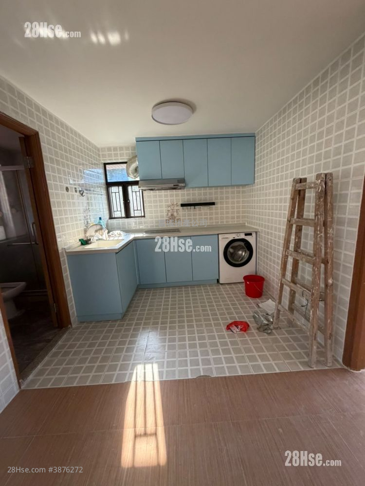 Village Rental 4 Bedrooms , 3 Bathrooms 1,600 ft² ( 148.6 m² )