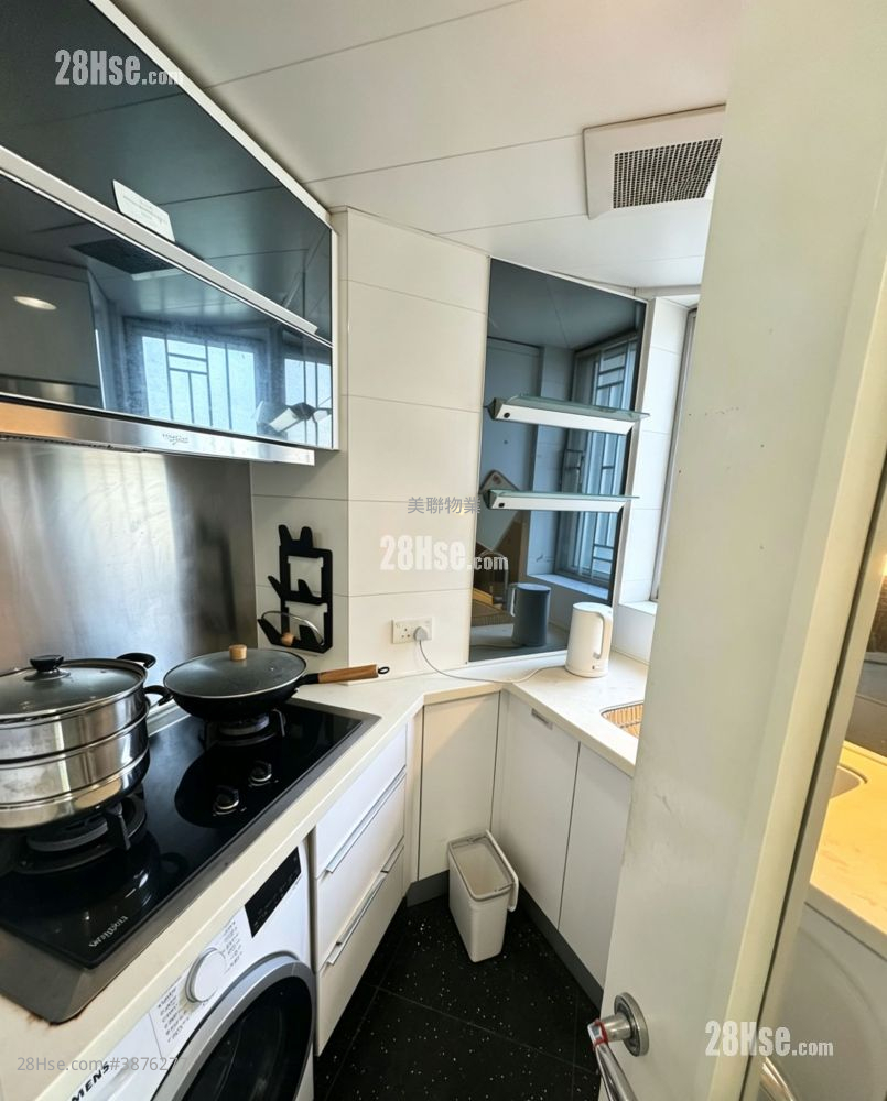 Festival City Rental 680 ft² ( 63.2 m² )