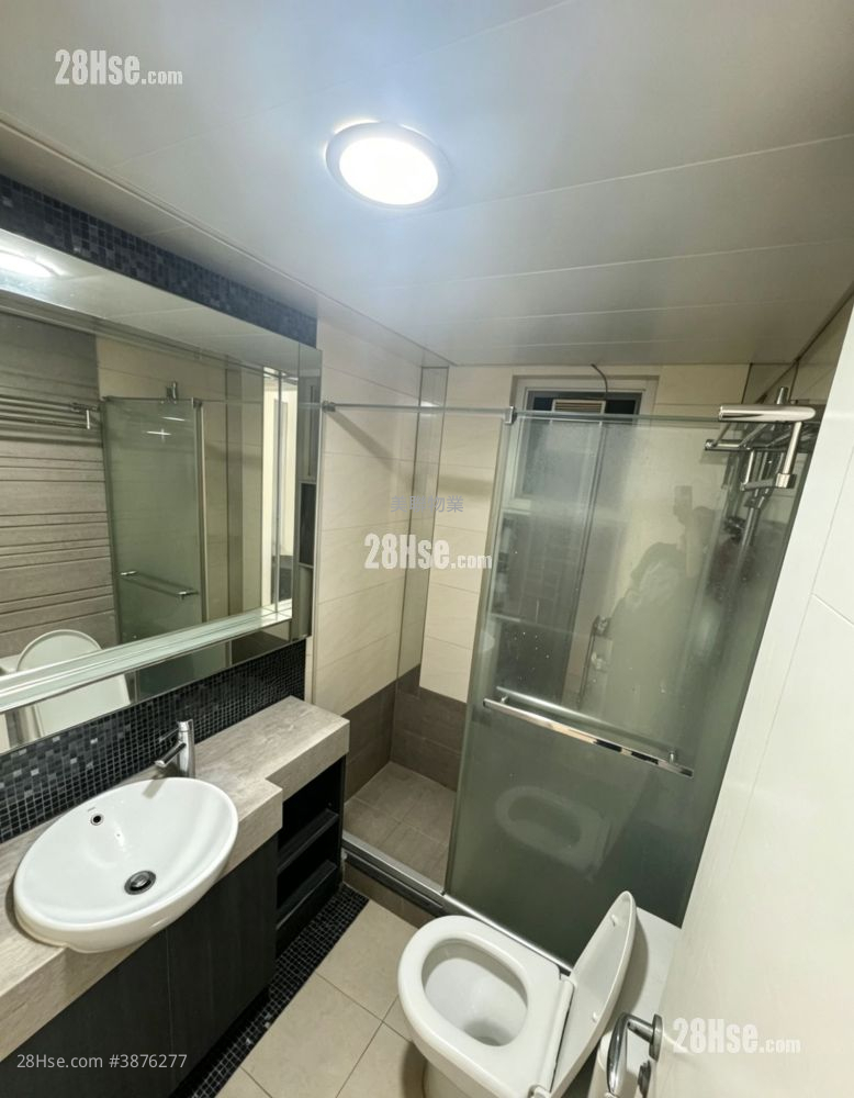Festival City Rental 680 ft² ( 63.2 m² )