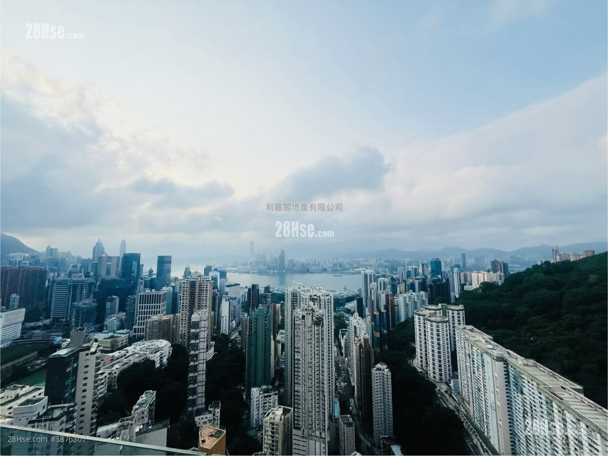 8 Chun Fai Terrace Rental 3 Bedrooms , 2 Bathrooms 3,083 ft² ( 286.4 m² )
