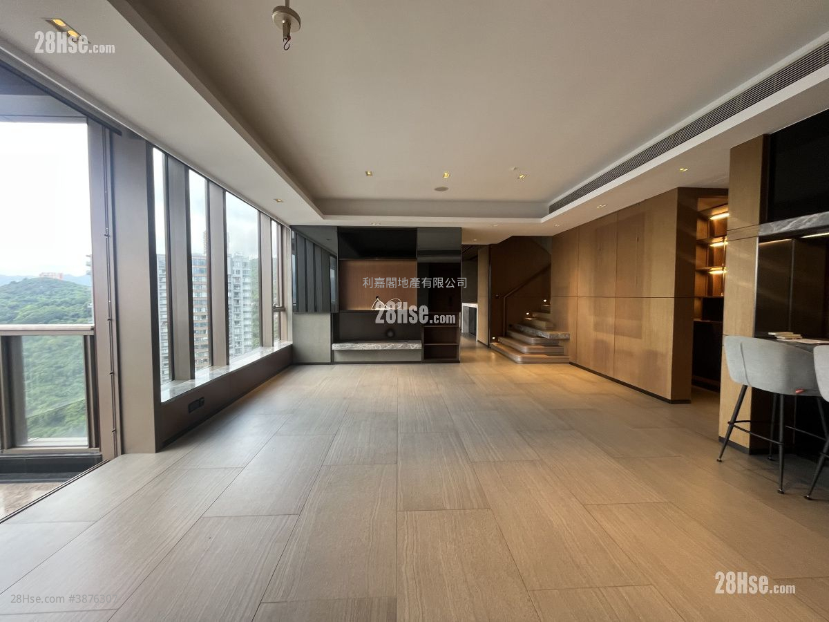 8 Chun Fai Terrace Rental 3 Bedrooms , 2 Bathrooms 3,083 ft² ( 286.4 m² )