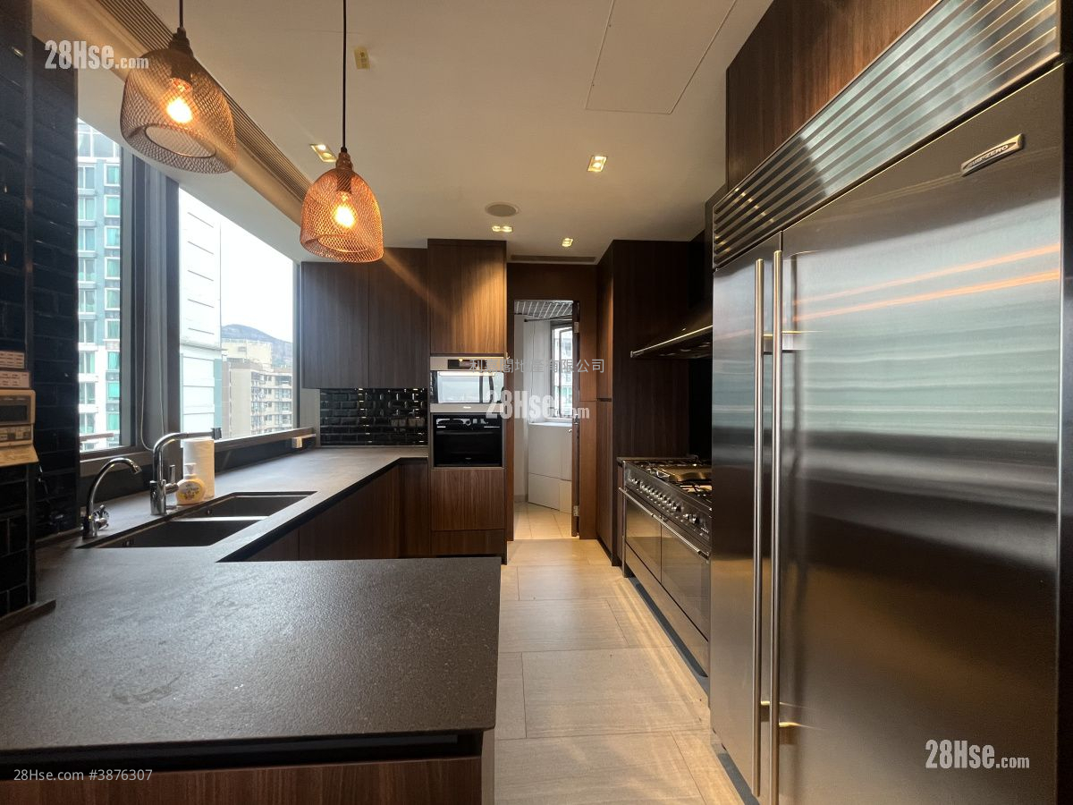 8 Chun Fai Terrace Rental 3 Bedrooms , 2 Bathrooms 3,083 ft² ( 286.4 m² )