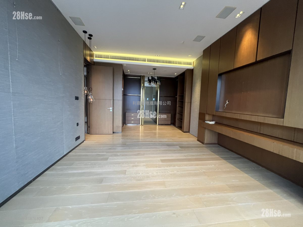 8 Chun Fai Terrace Rental 3 Bedrooms , 2 Bathrooms 3,083 ft² ( 286.4 m² )