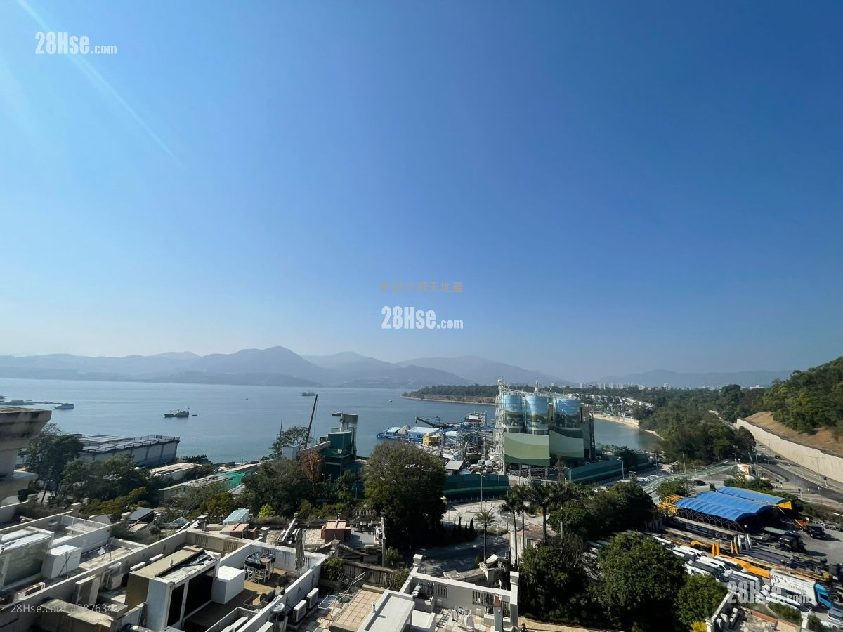 比华利山别墅 租盘 5+ 房 , 3 浴室 1,606 平方尺 ( 149.2 平方米 )