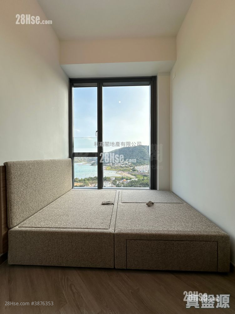 Sierra Sea Rental 2 Bedrooms , 1 Bathroom 447 ft² ( 41.5 m² )