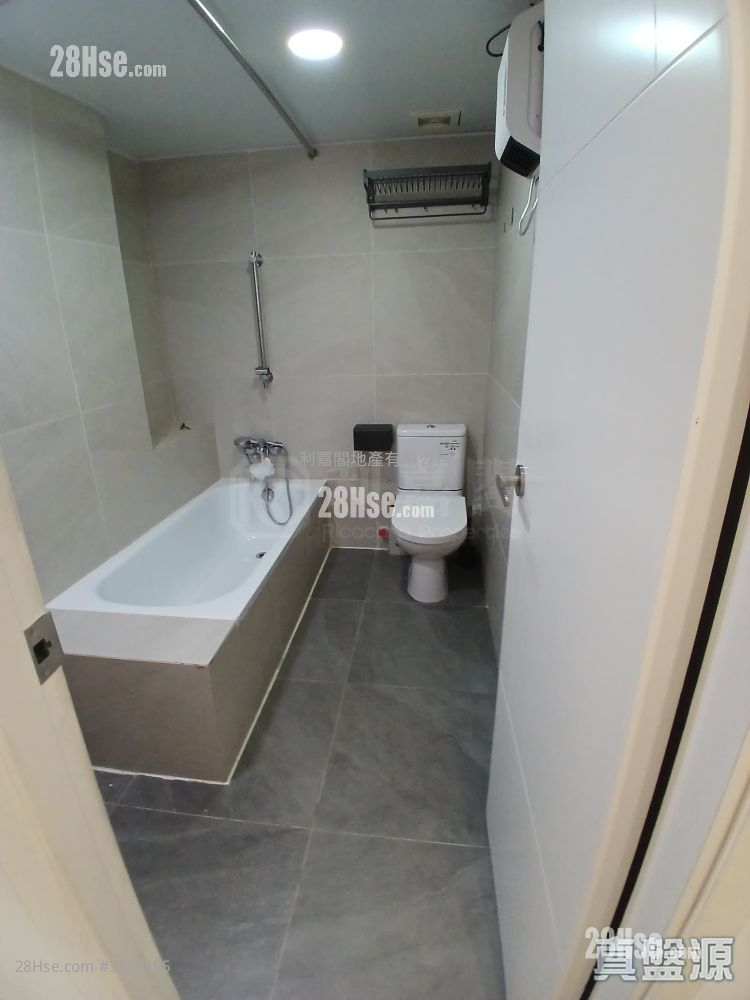 Mei Foo Sun Chuen Rental 3 Bedrooms , 2 Bathrooms 779 ft² ( 72.4 m² )