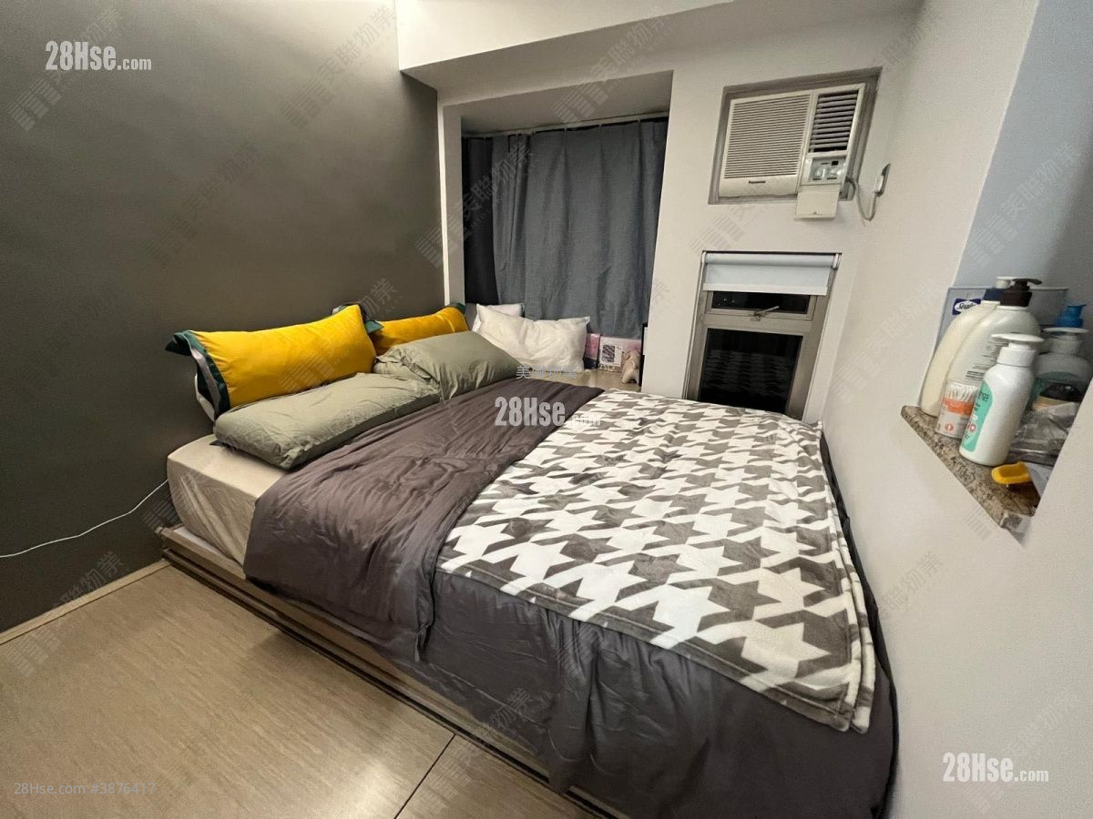 Harbour Green Sell 2 Bedrooms , 1 Bathroom 478 ft² ( 44.4 m² )