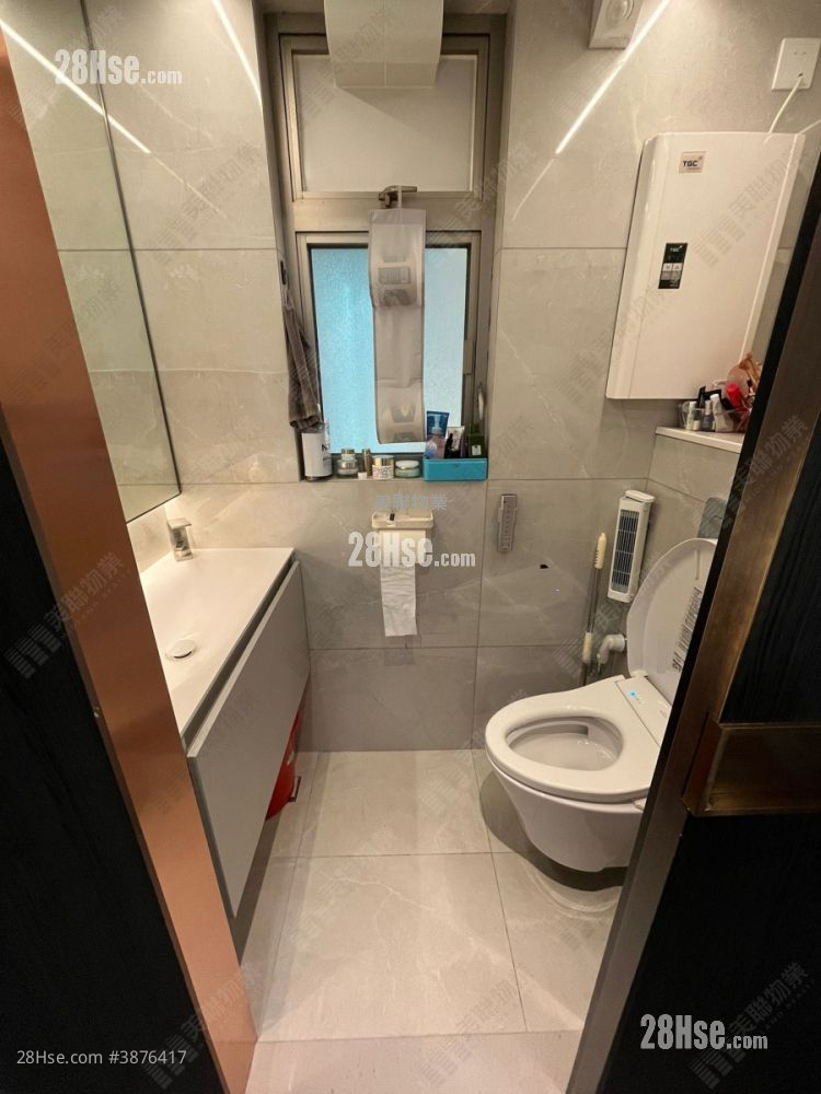 Harbour Green Sell 2 Bedrooms , 1 Bathroom 478 ft² ( 44.4 m² )