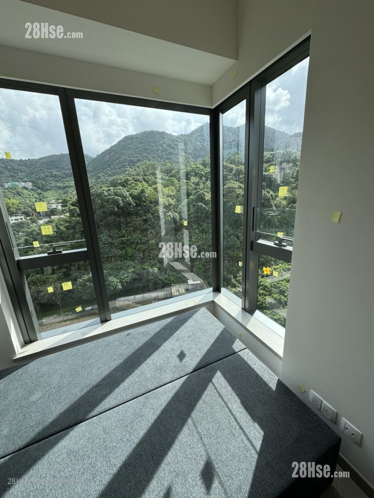 Silicon Hill Rental 2 Bedrooms , 1 Bathroom 420 ft² ( 39.0 m² )