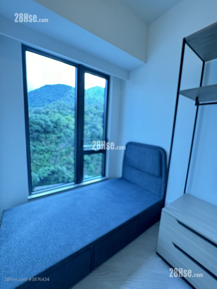 Silicon Hill Rental 2 Bedrooms , 1 Bathroom 420 ft² ( 39.0 m² )