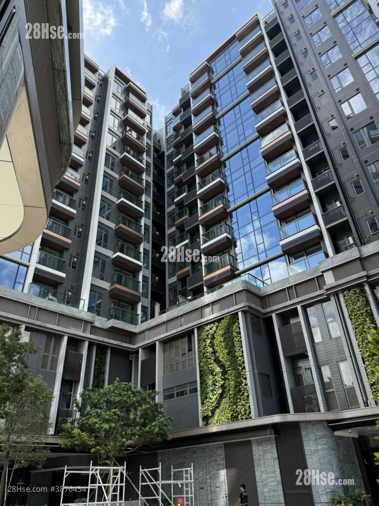 Silicon Hill Rental 2 Bedrooms , 1 Bathroom 420 ft² ( 39.0 m² )
