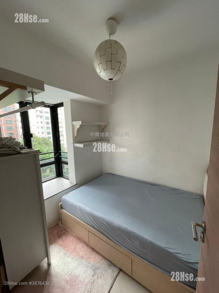 City 18 Rental 1 Bedroom , 1 Bathroom 248 ft² ( 23.0 m² )