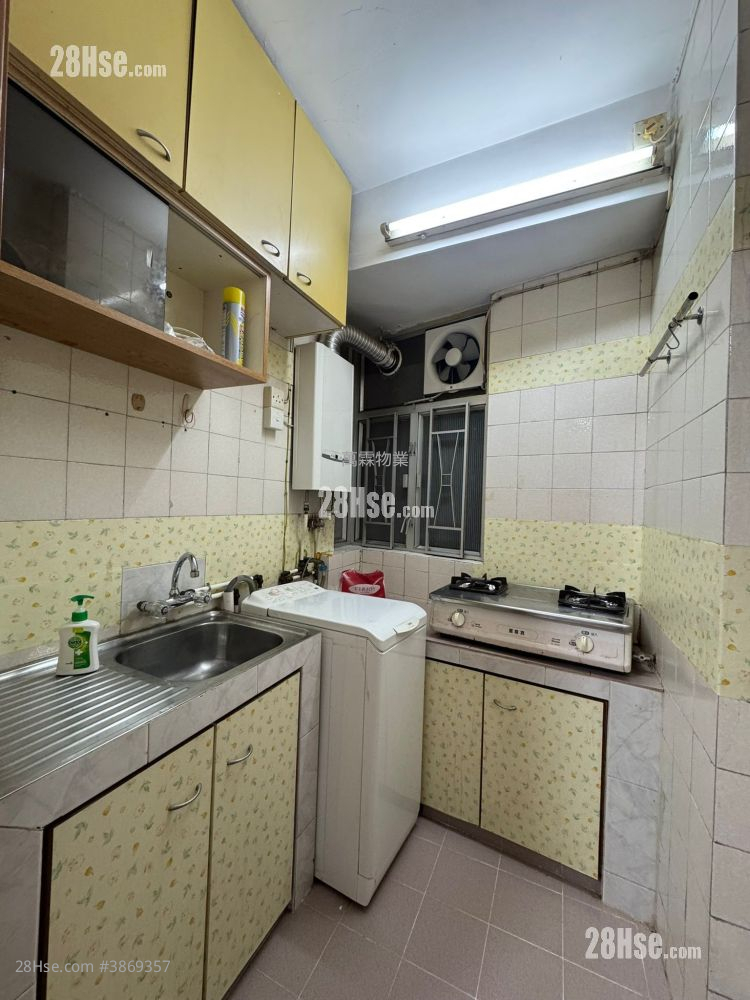 Whampoa Estate Rental 2 Bedrooms , 1 Bathroom 323 ft² ( 30.0 m² )