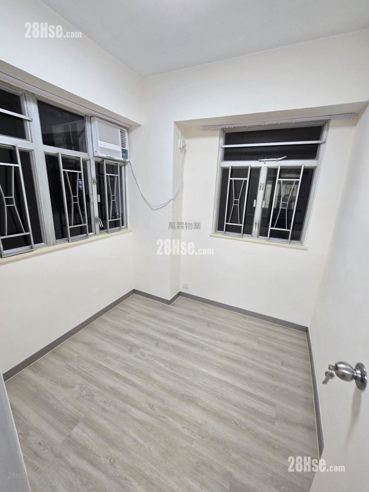Whampoa Estate Rental 2 Bedrooms , 1 Bathroom 323 ft² ( 30.0 m² )
